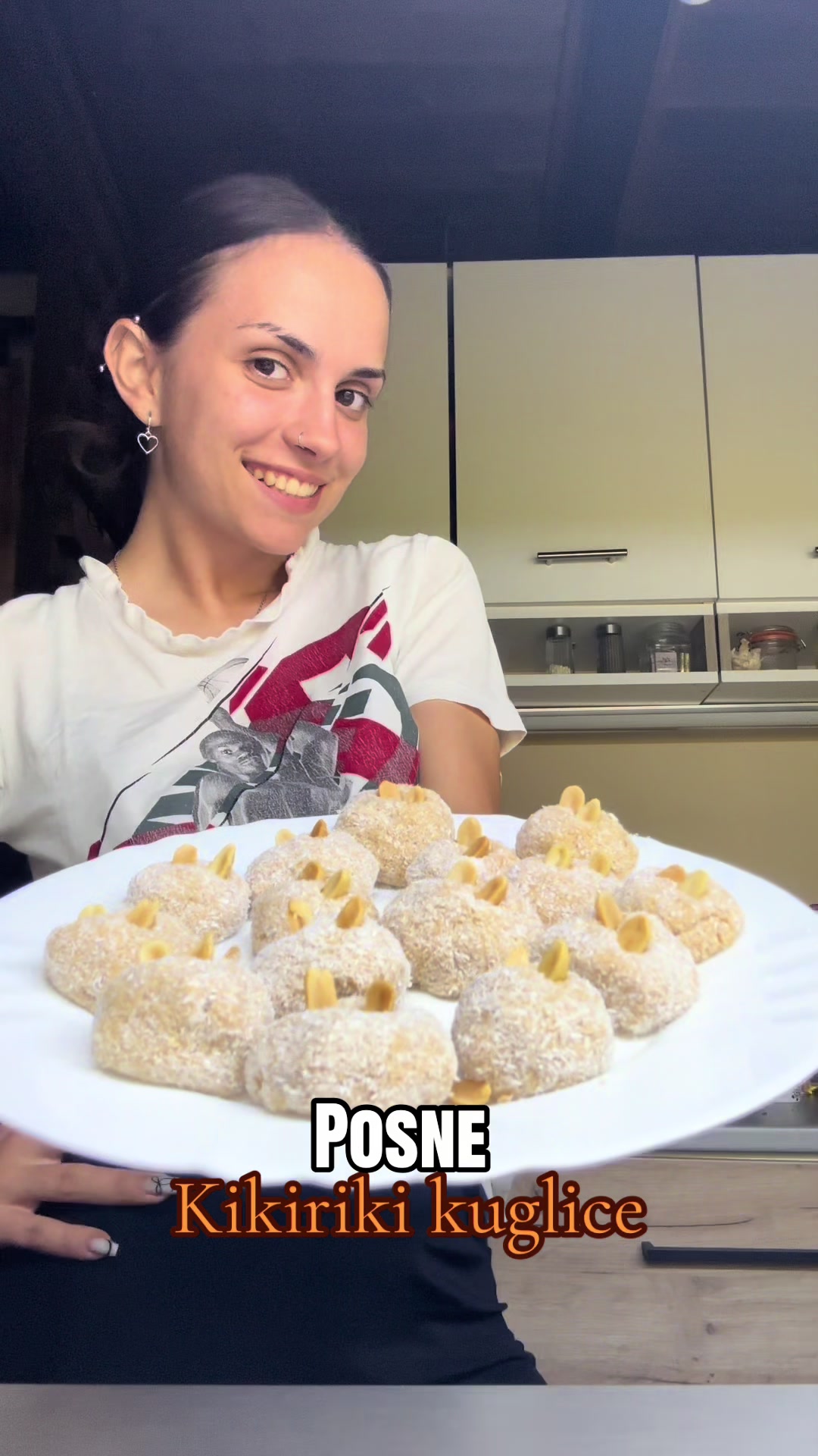 @leonoraaaa1