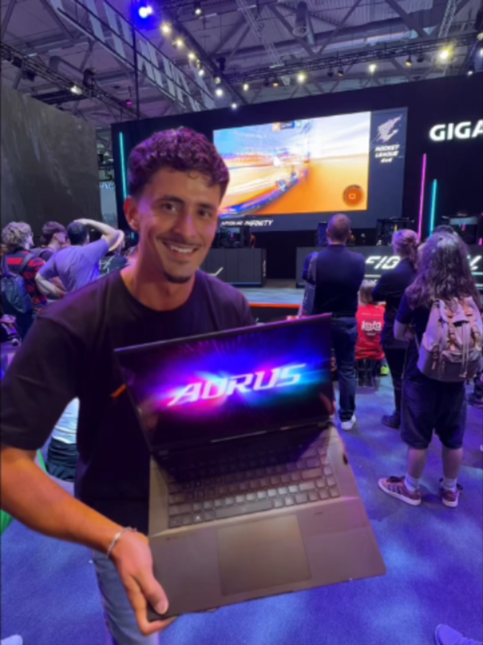 @AORUS