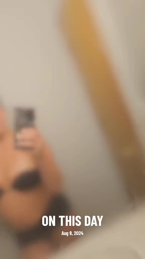 @QuirkyRN85_®