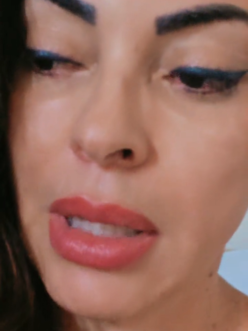 @Luna