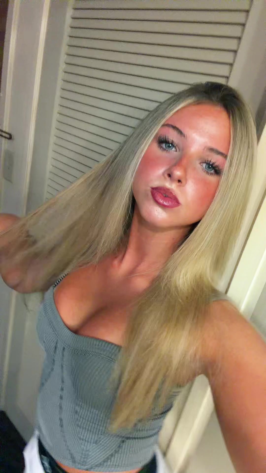 @🤫