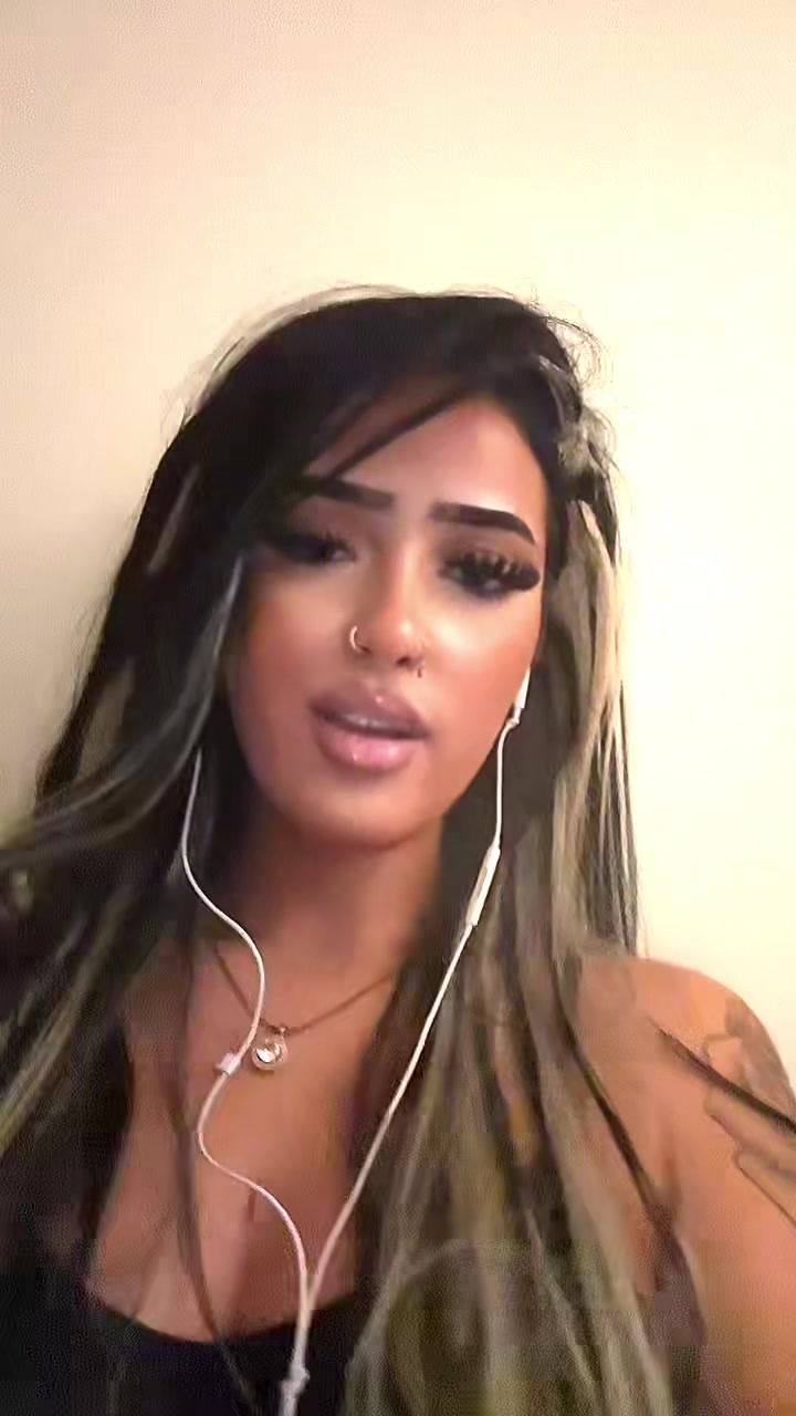 @Enariaaa