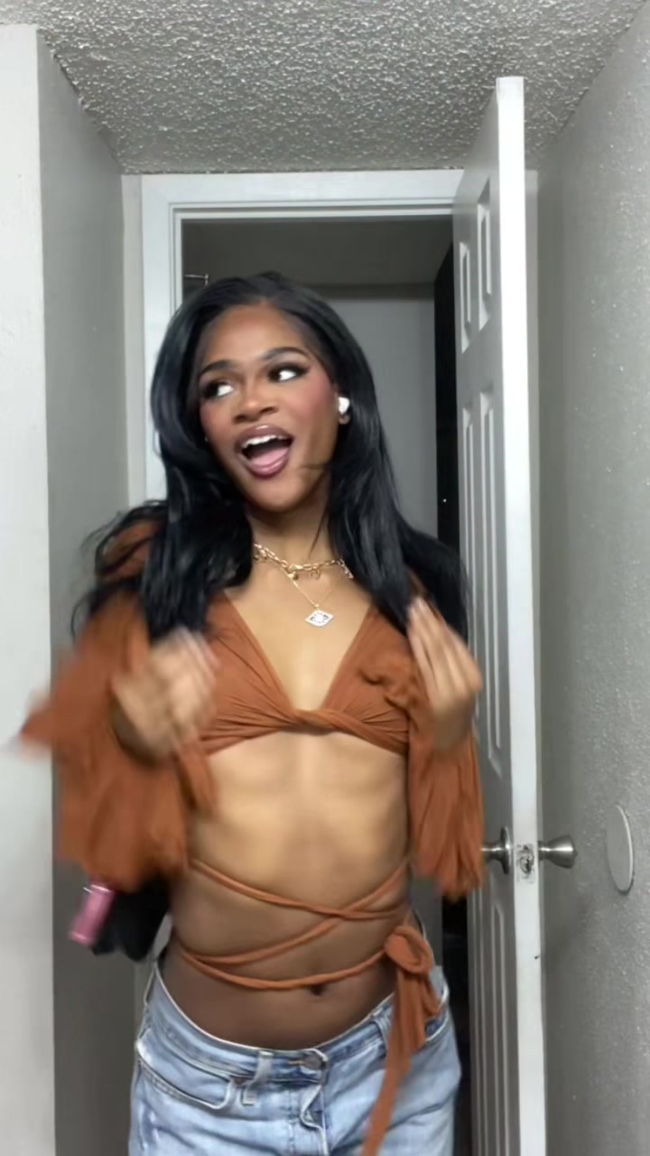 @LariahDeanne