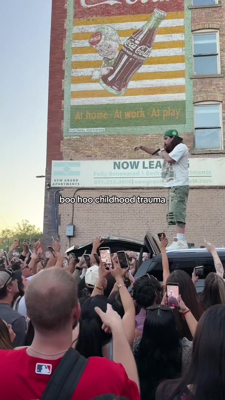 @RUSS