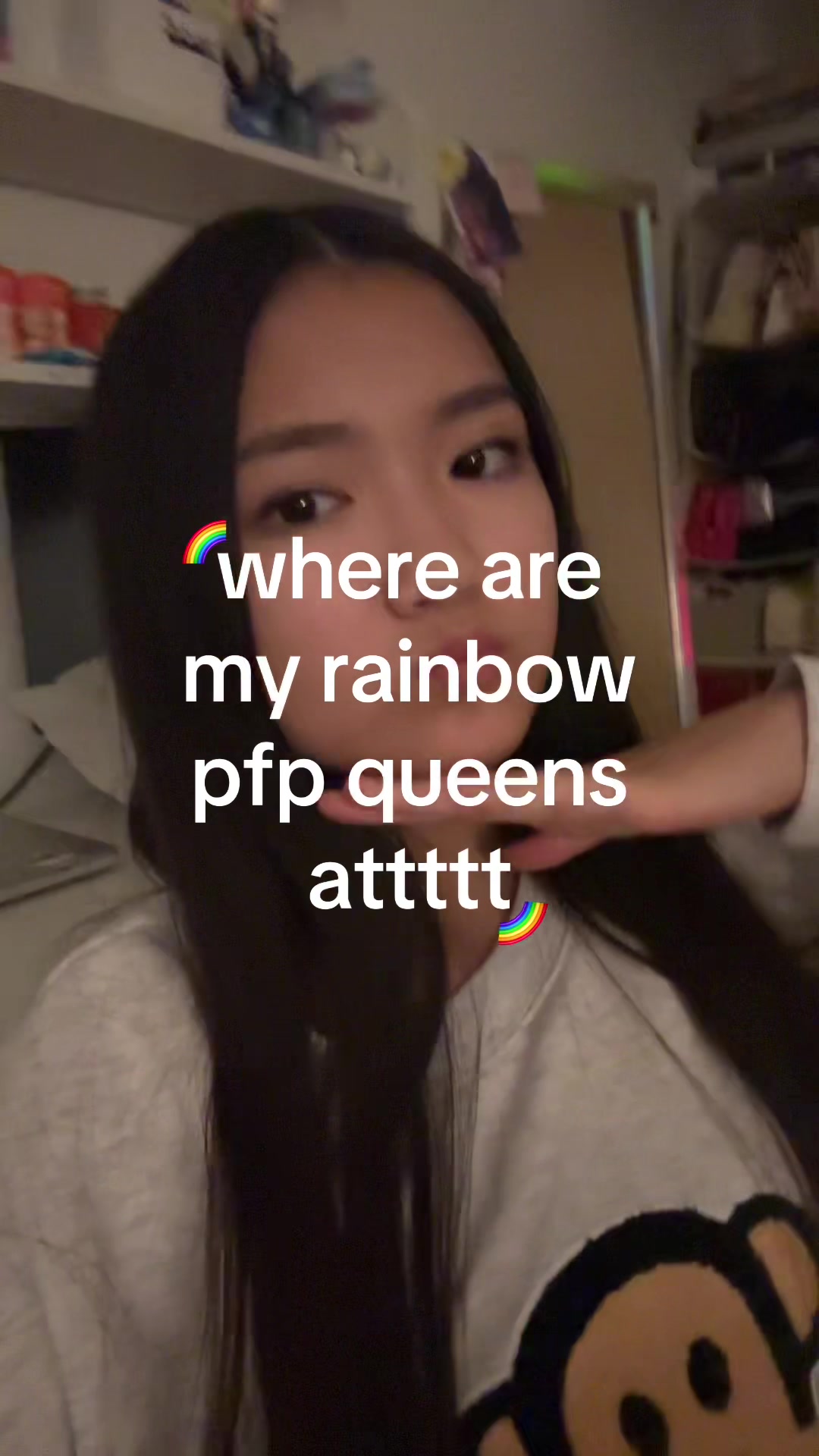 @⋆˚꩜。⋆🧁