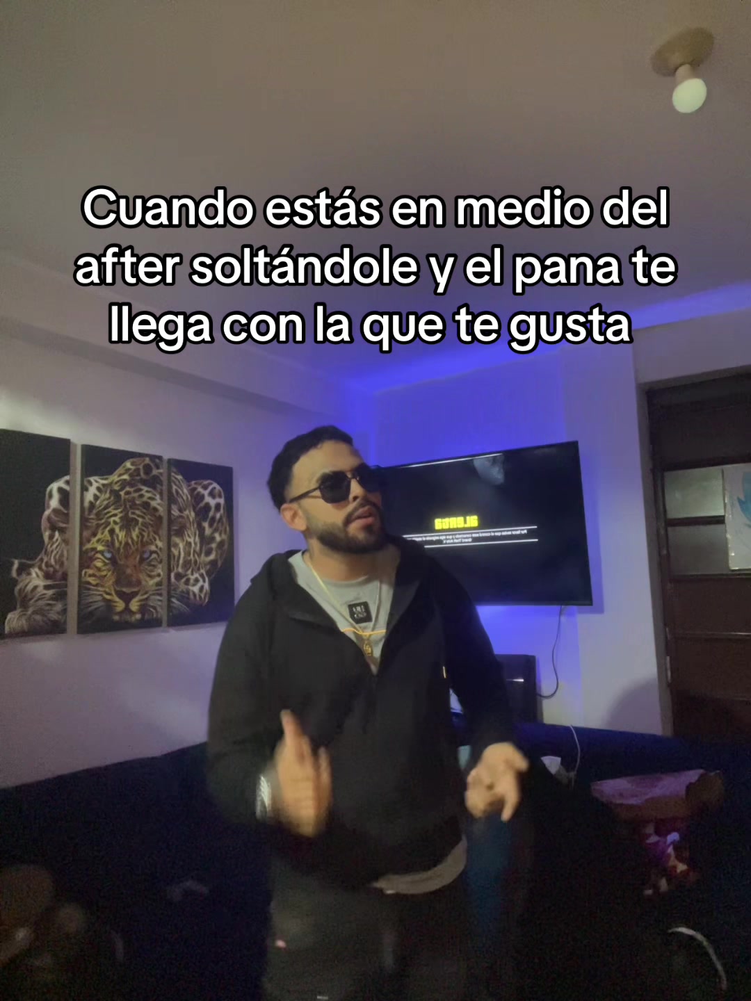 @Alexandro