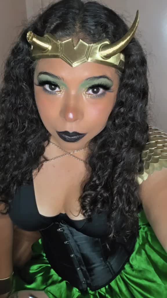 @The Bunnyfolk Cosplayer