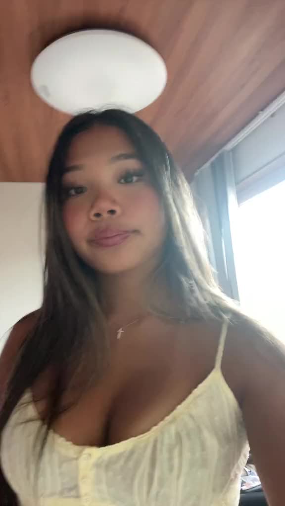 @minadegz.com