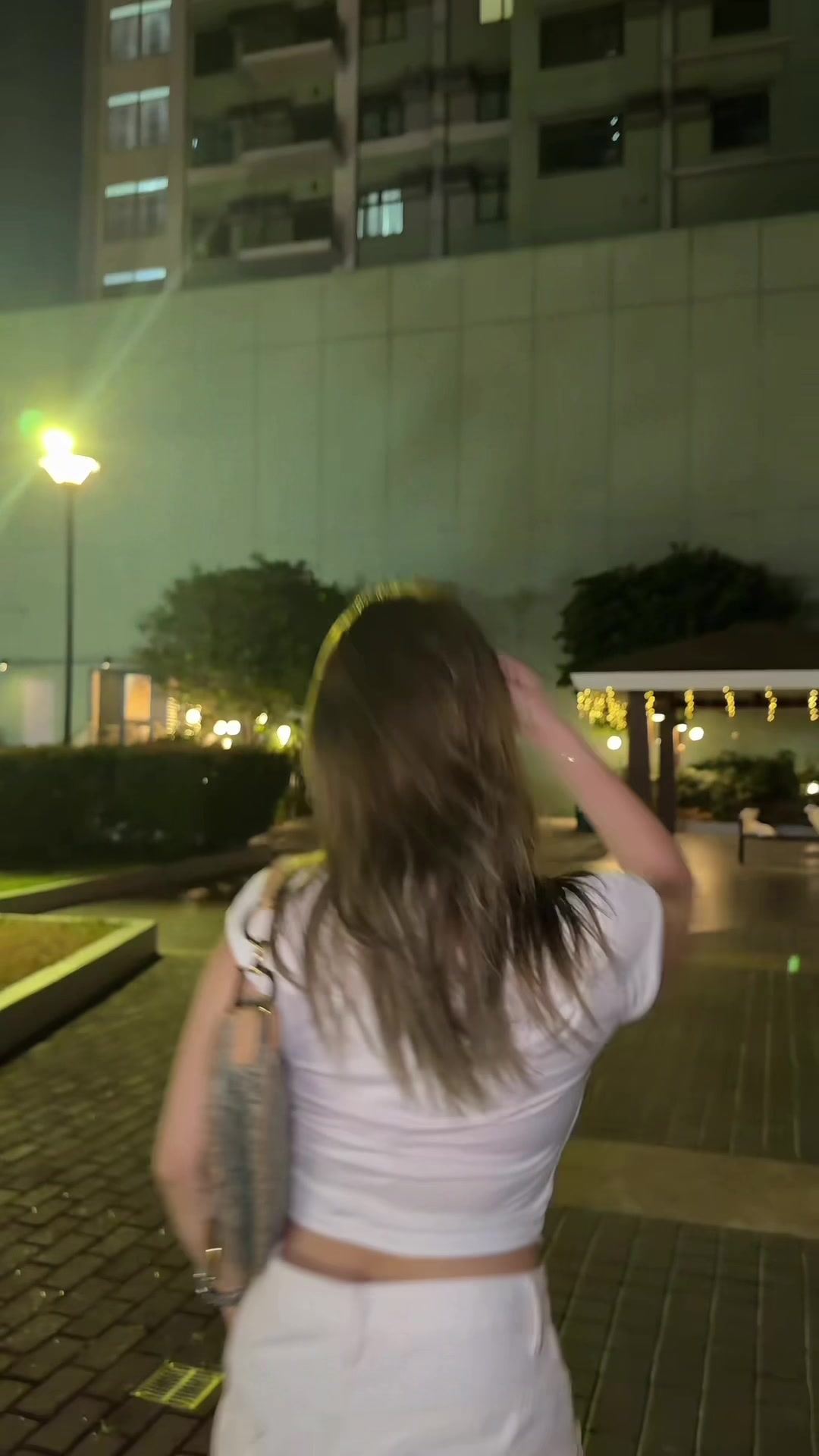 @d&agrave;mon