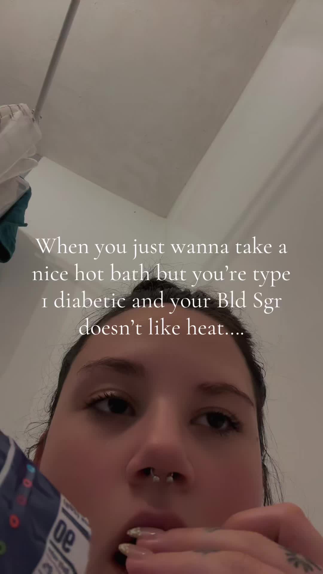 @️