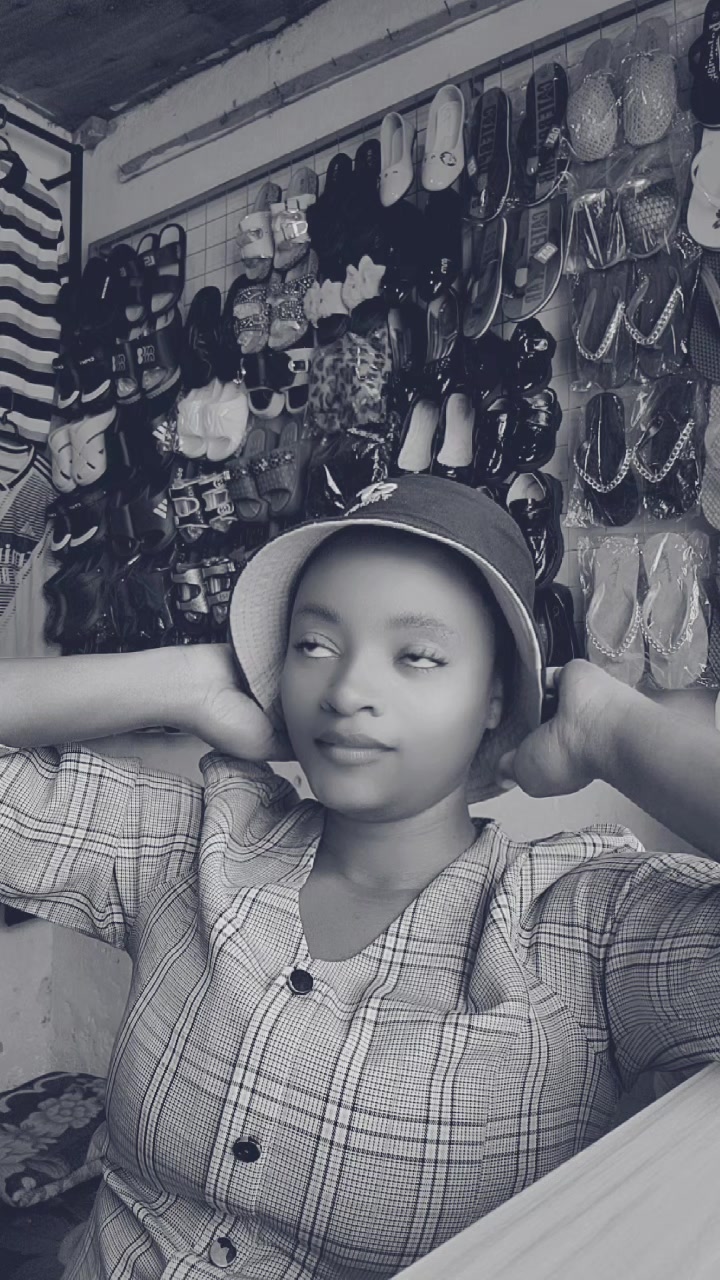 @Maria kasule🥰