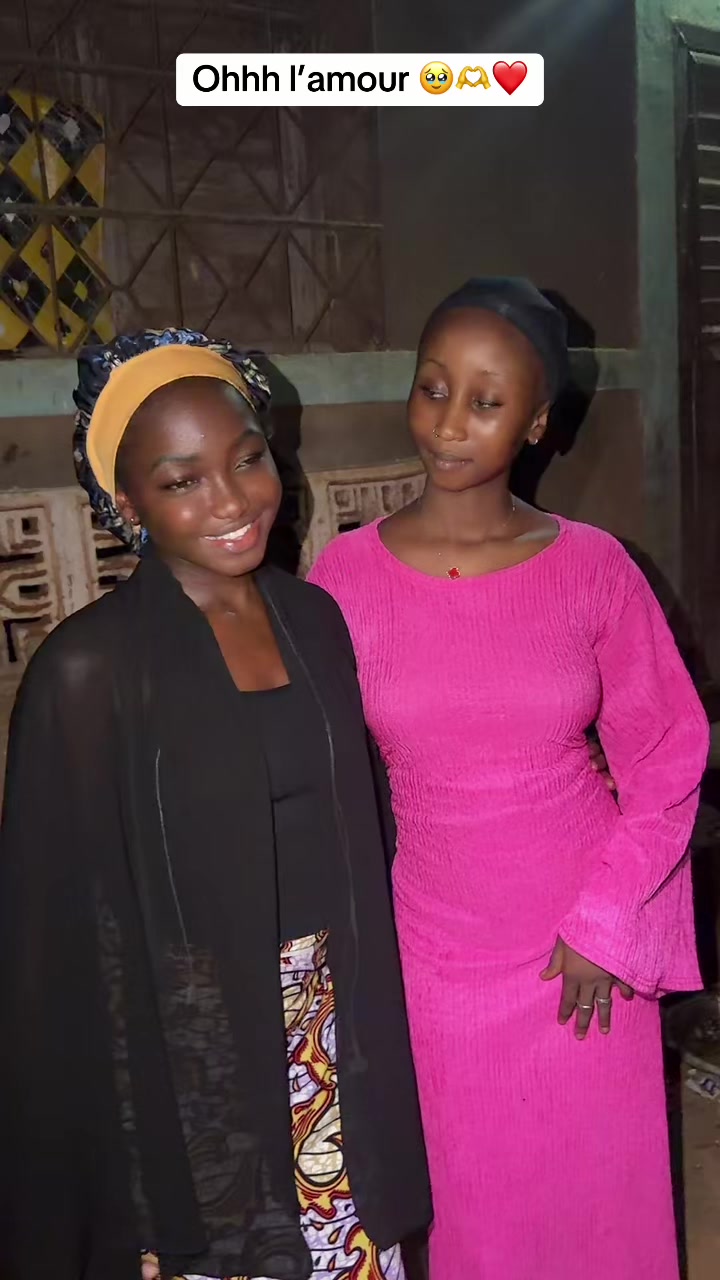 @Djamila Camara