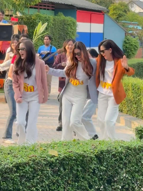 @NYX
