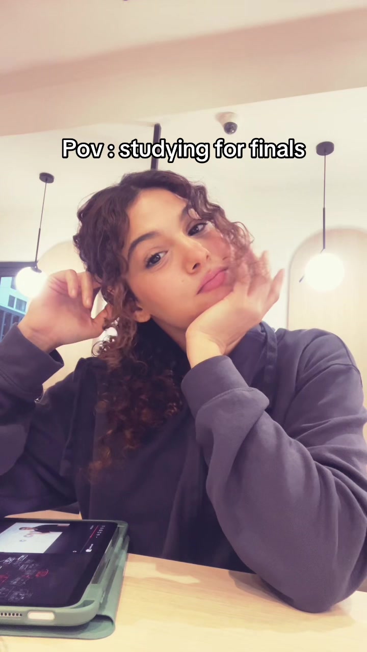 @Nadineeee