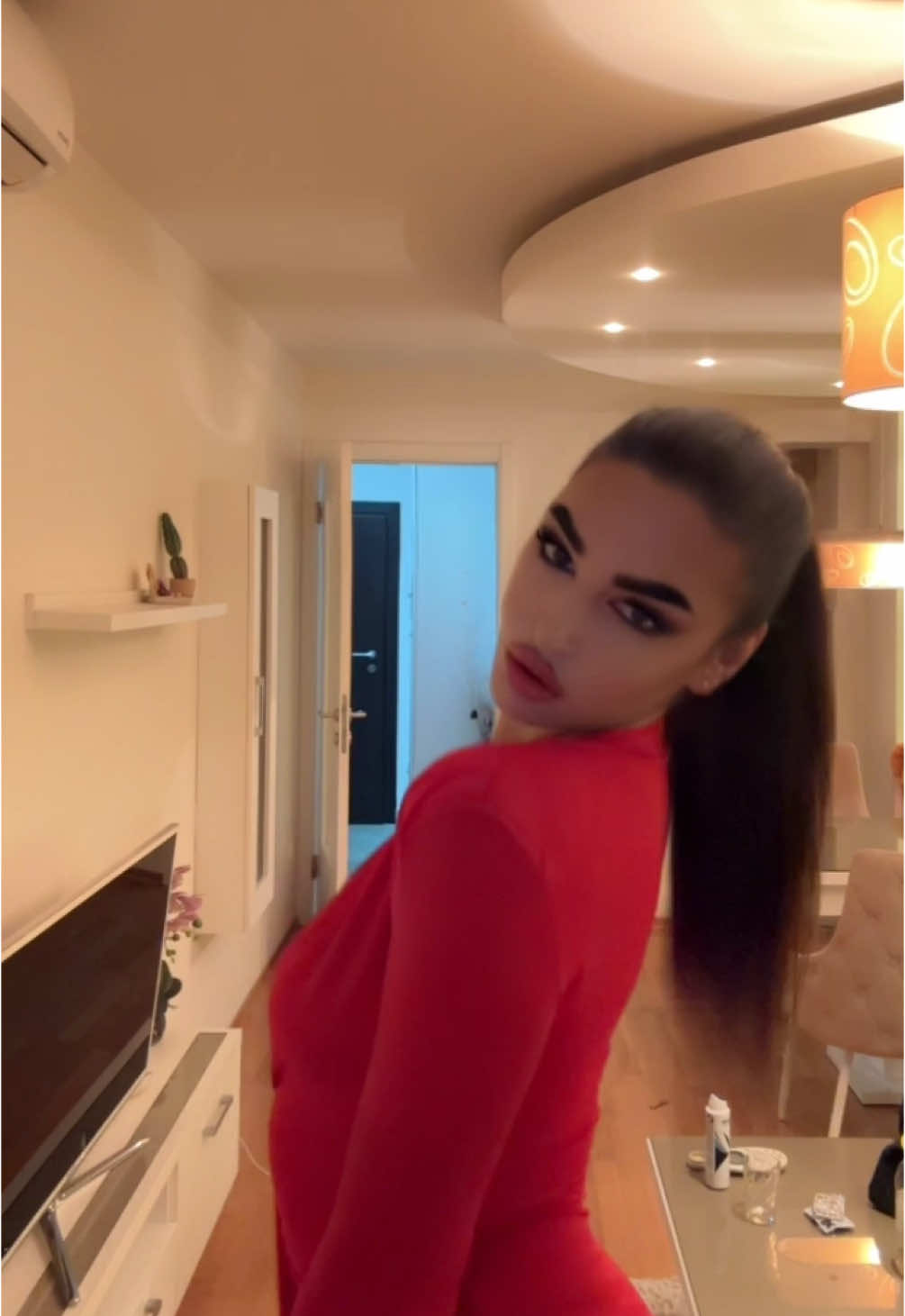 @Nina