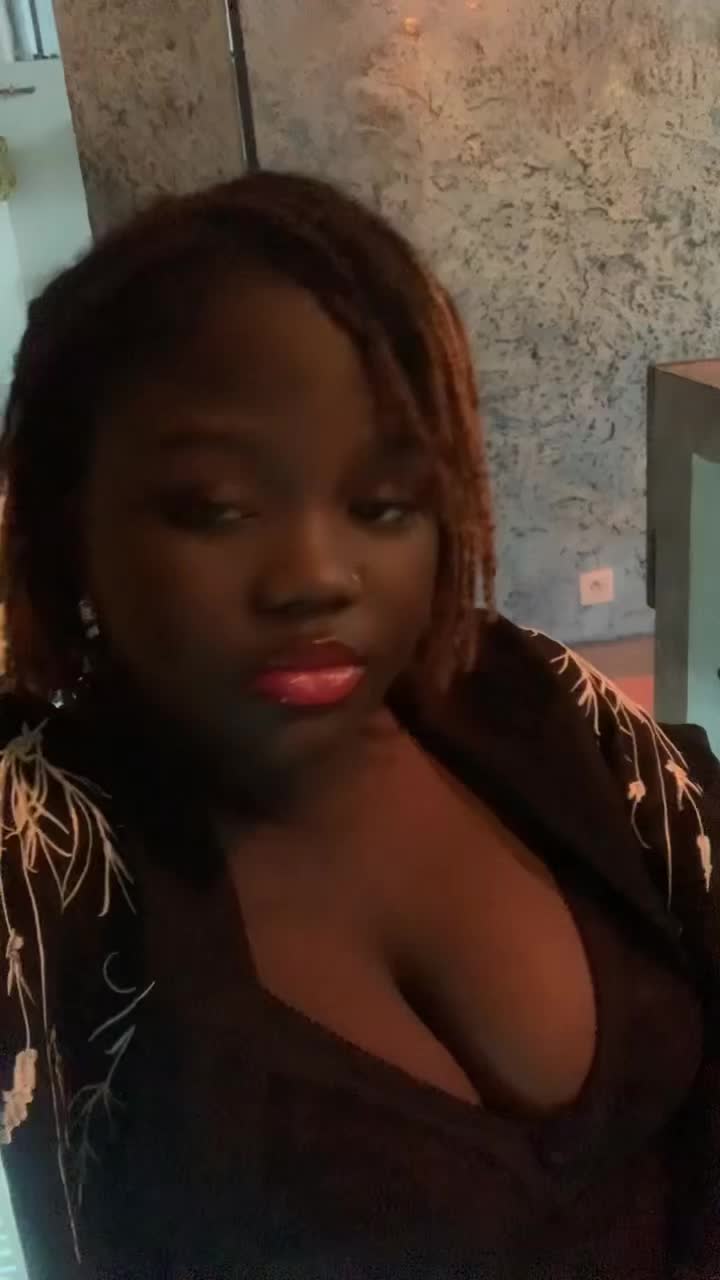 @Nardine Fatima Diompy🇸🇳