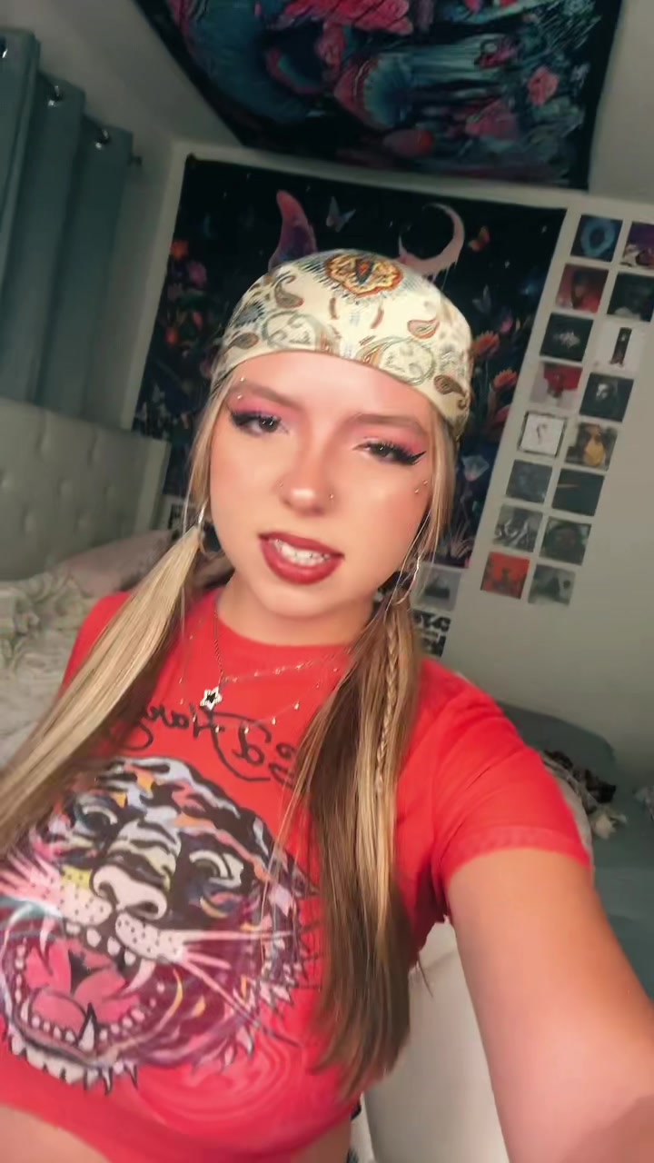 @leah