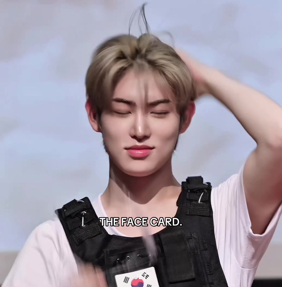 @donghwa's noona👀