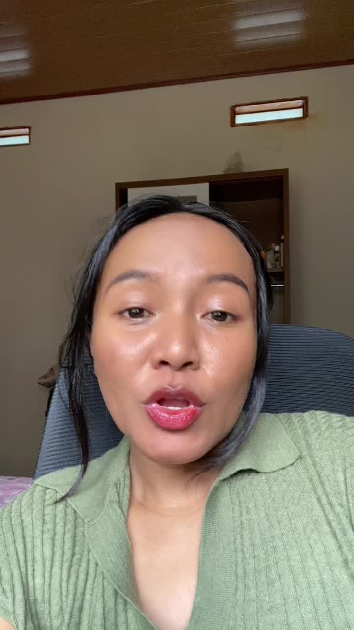 @ViviLau