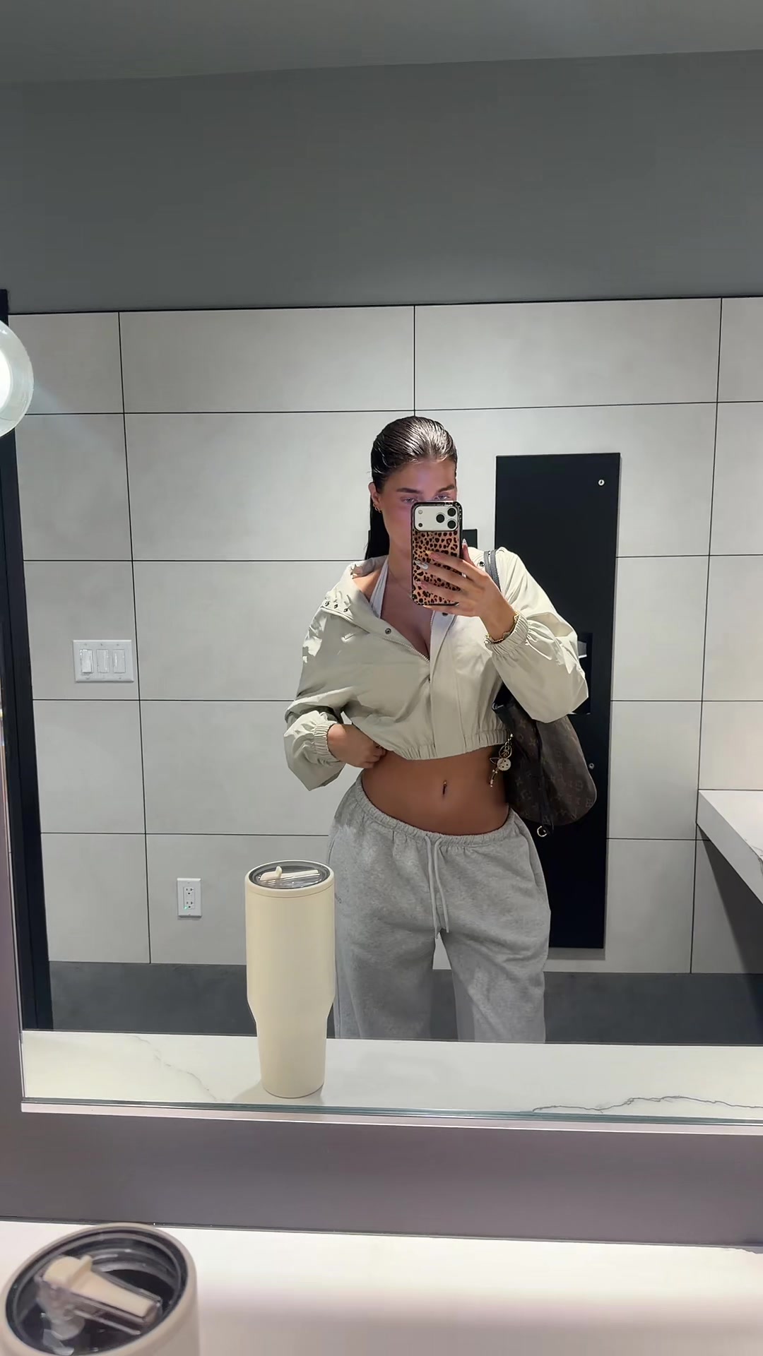 @ella bleu