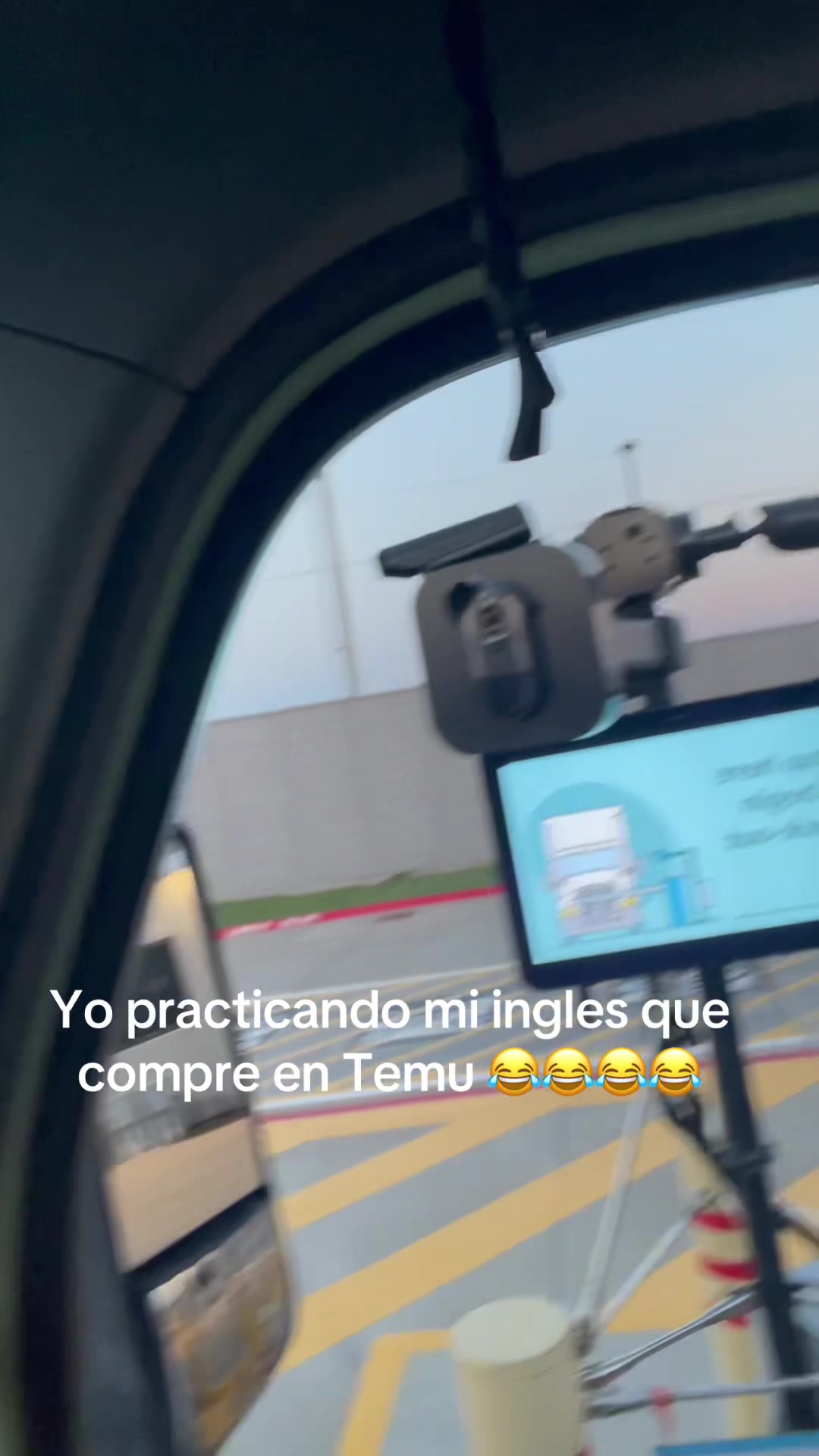 @H. Del Angel
