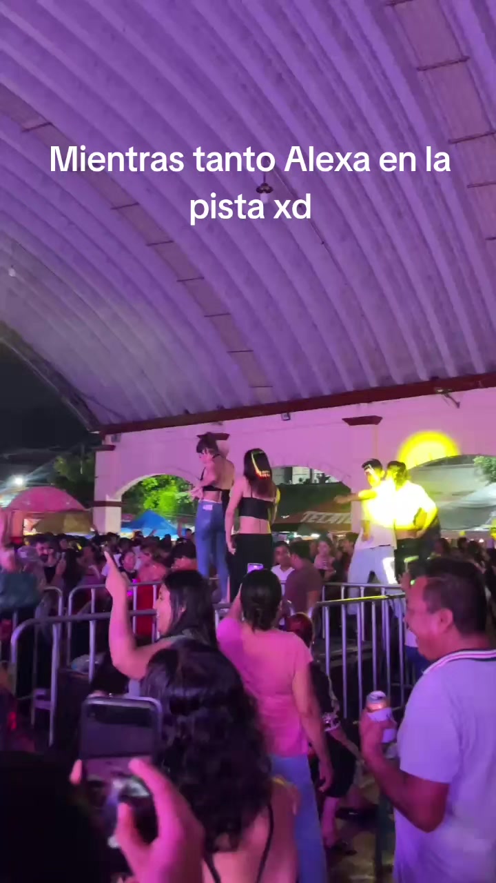 @Alexa Rodriguez
