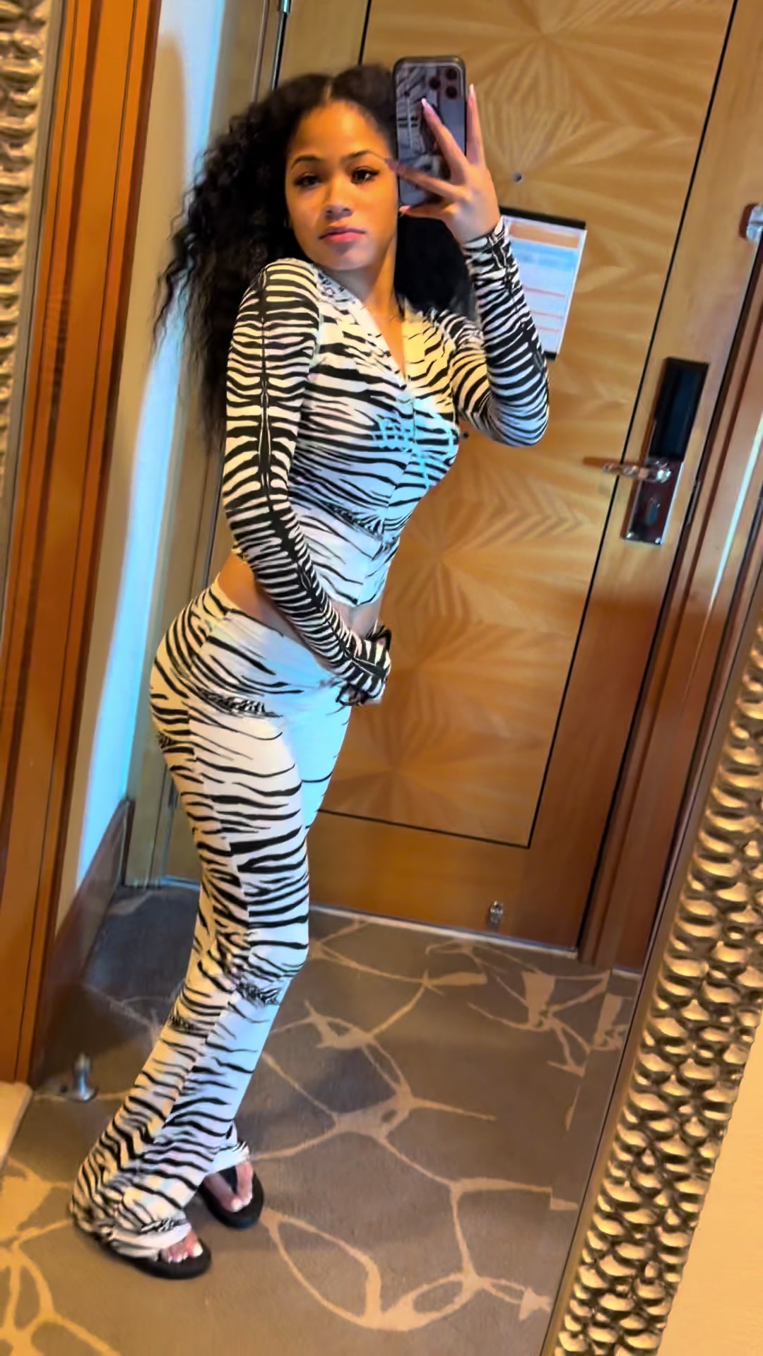 @Saniya Ti&rsquo;erra