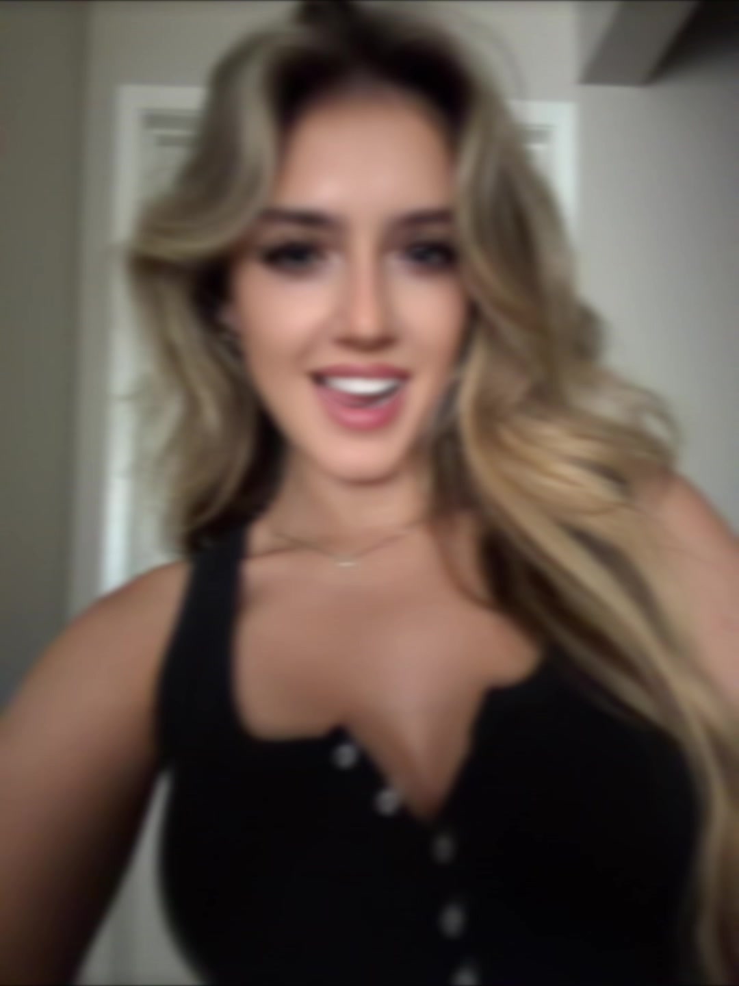 @𝐌𝐢𝐚 ☻