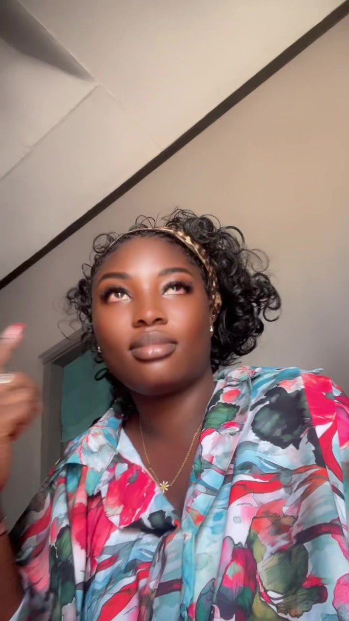 @Akosuafrimpomaa