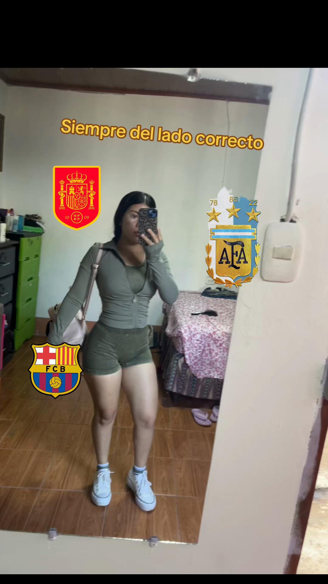@Karol Toval