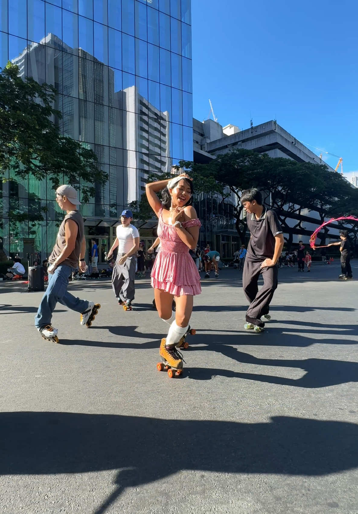 @skatingfairyrolls on ig