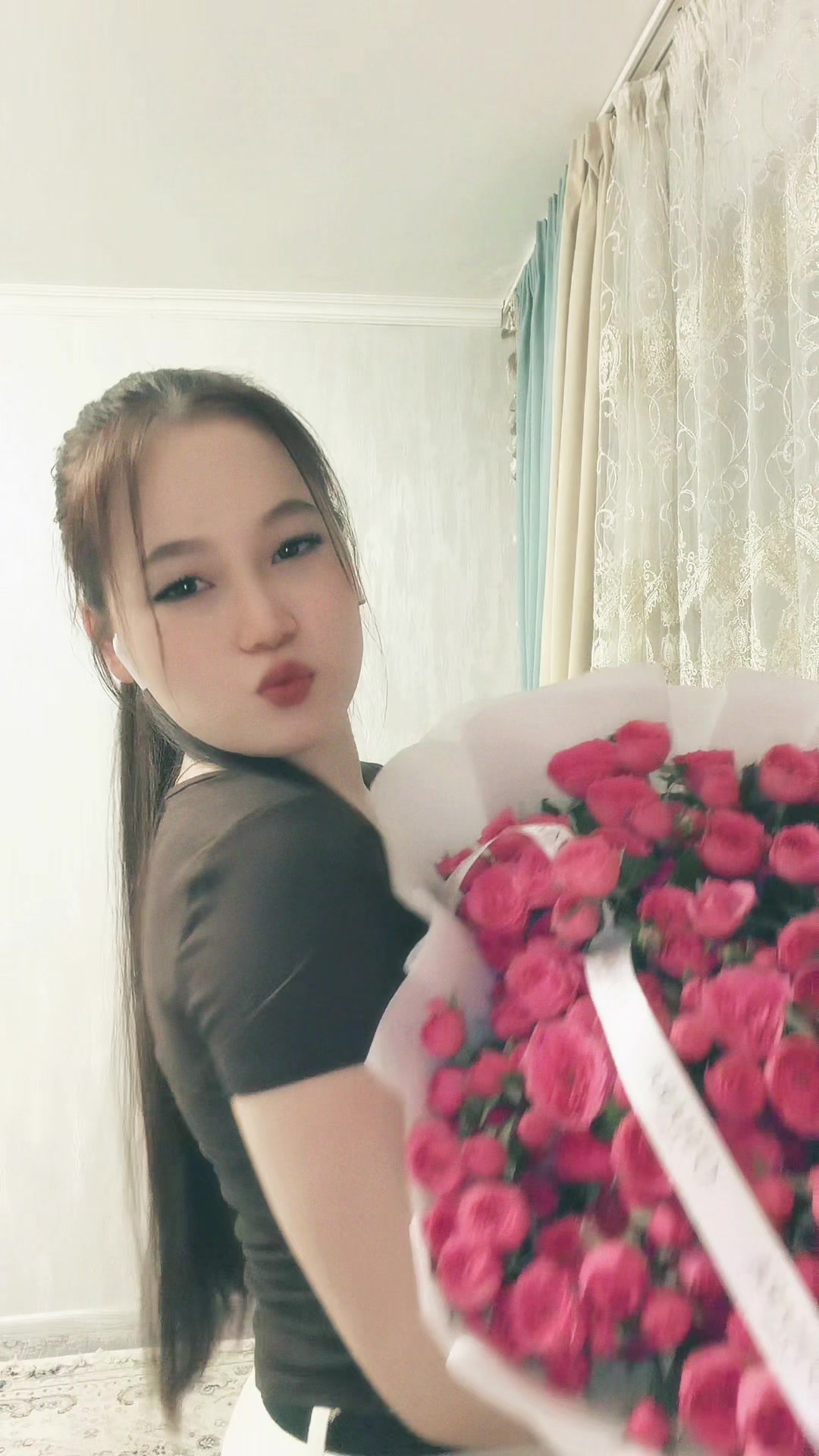 @_๐ง๐ฎ๐ป๐ถ๐ฒ๐๐ฎ๐ฎ_