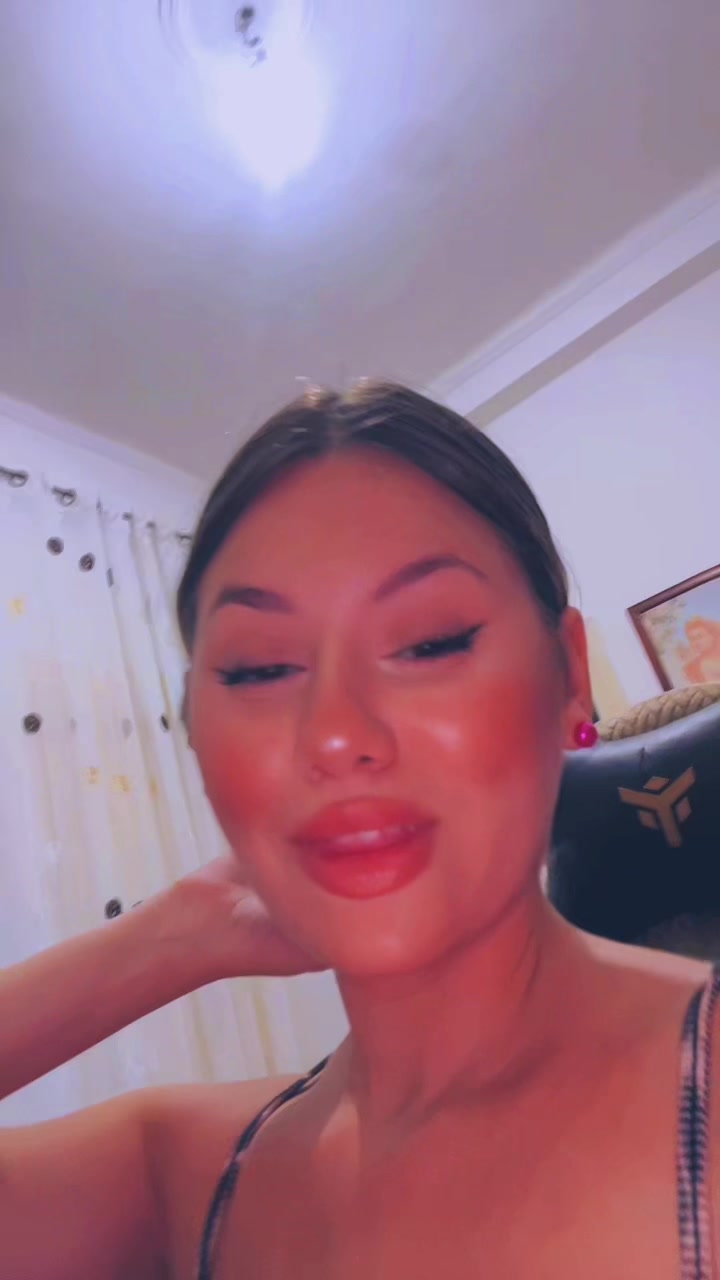 @👸🏼