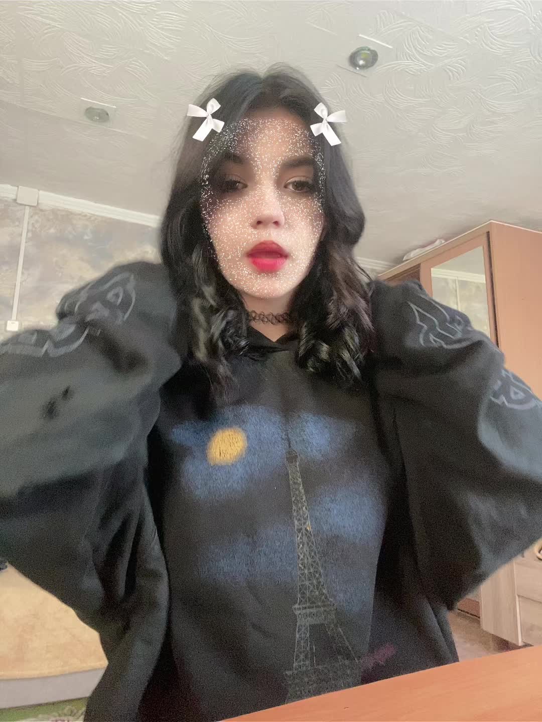 @>ди<