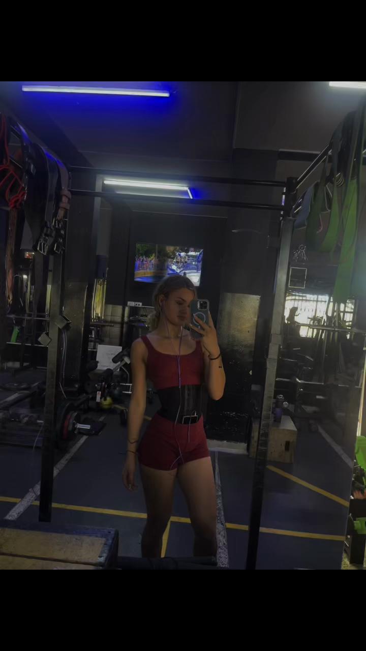 @Libeth_santana🧃