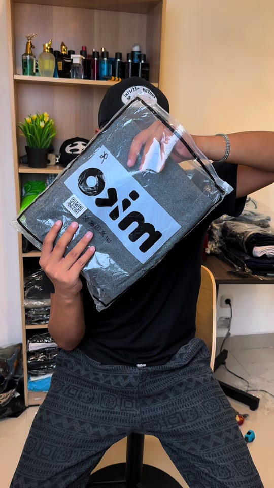 @𝘼𝙛𝙛𝙨𝙝𝙤𝙥_