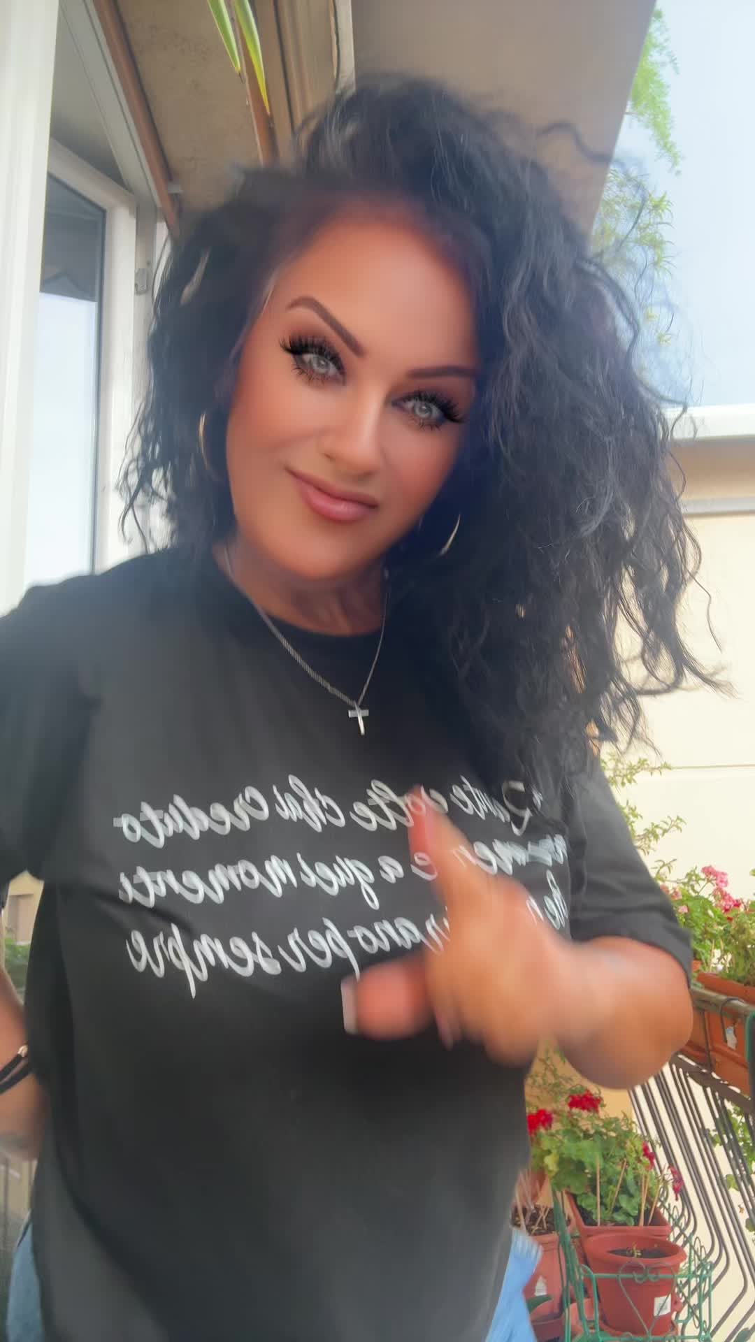 @Nik👅