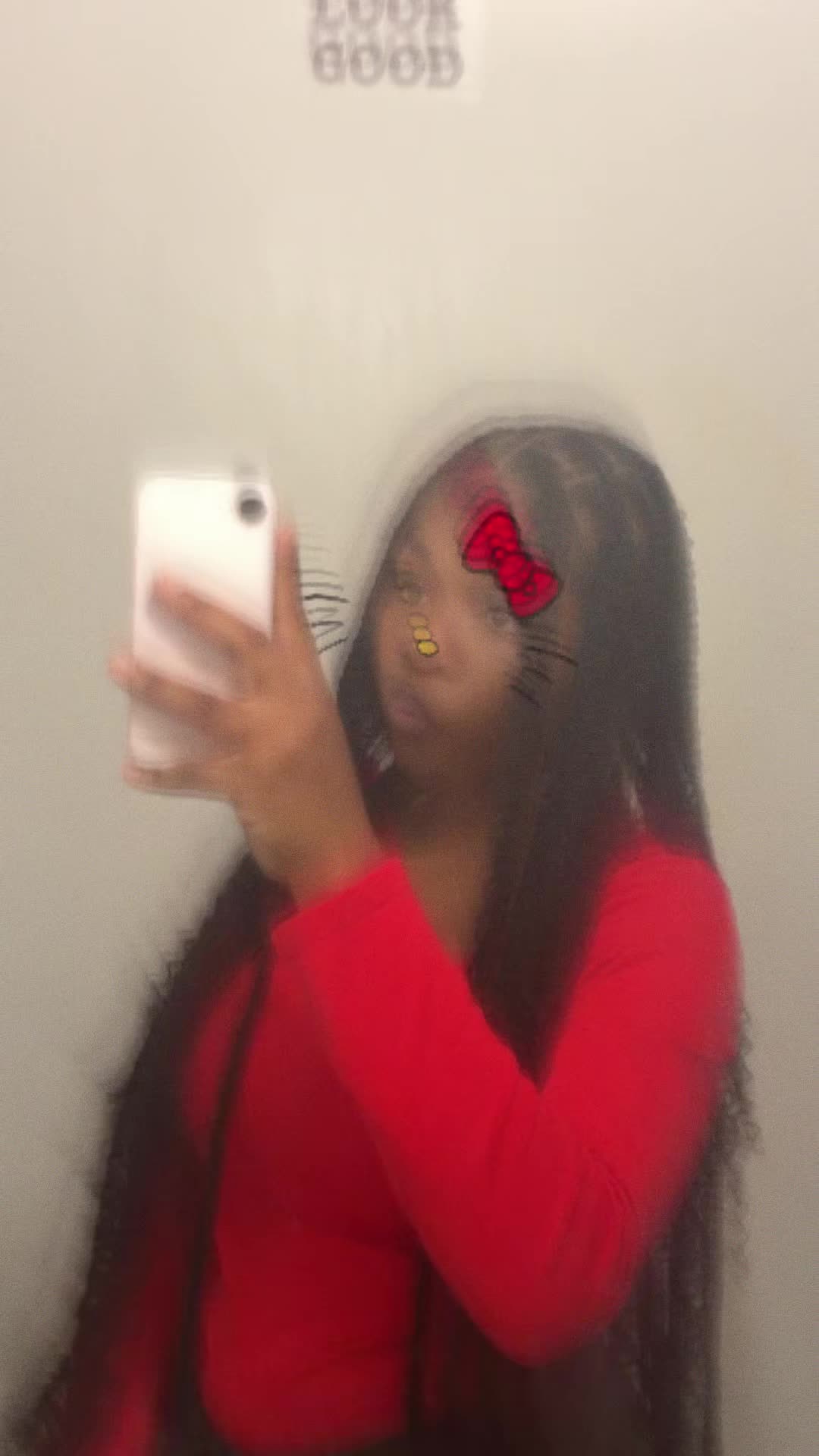 @👅.