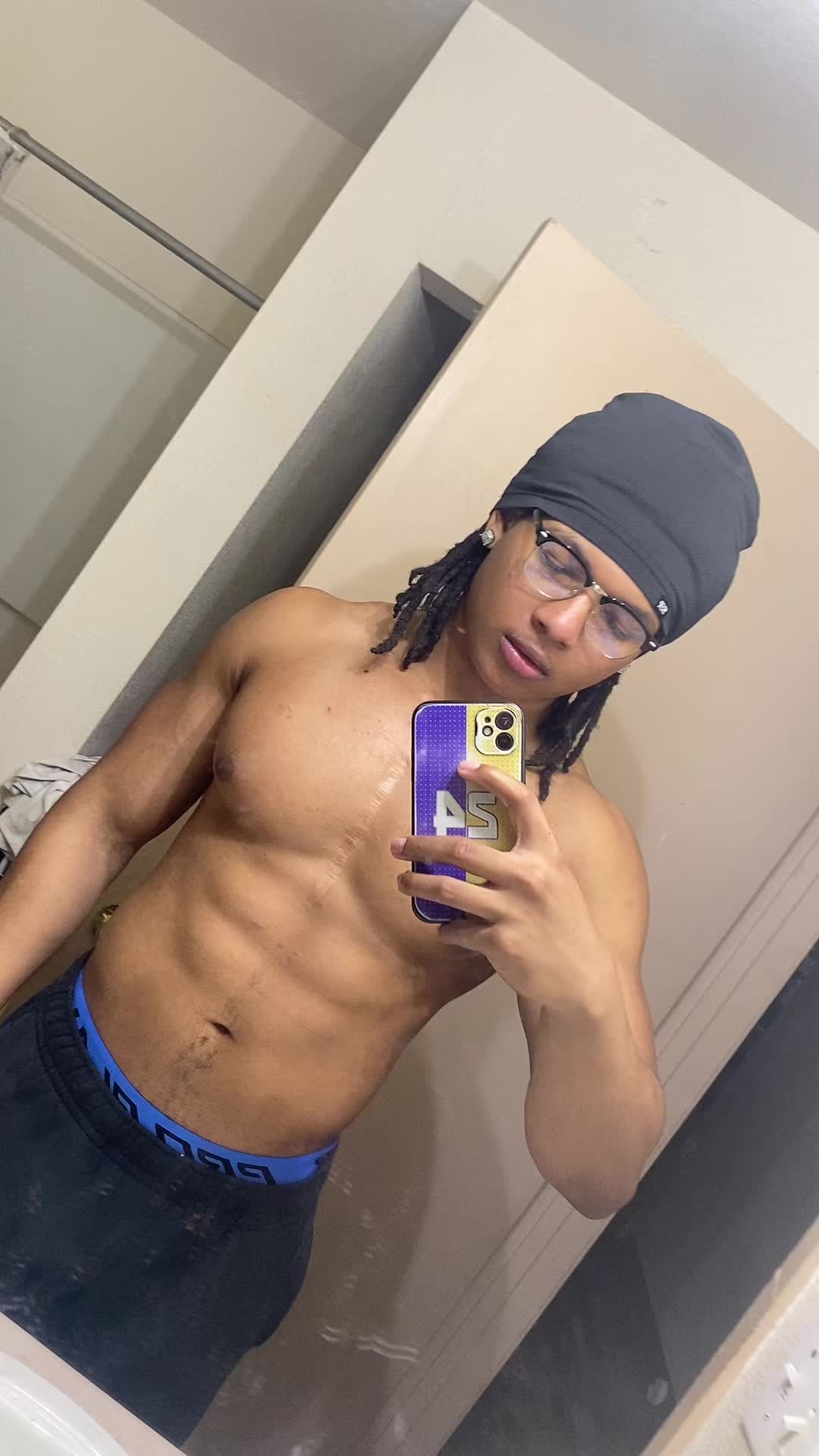 @AvantgetsYouwetta