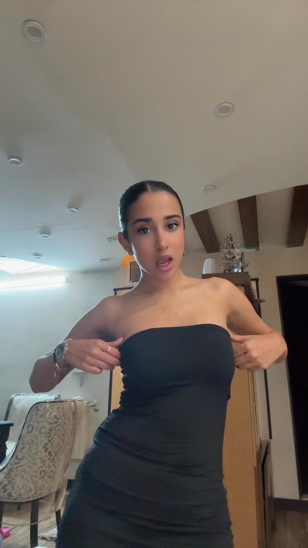 @Dianaliravi