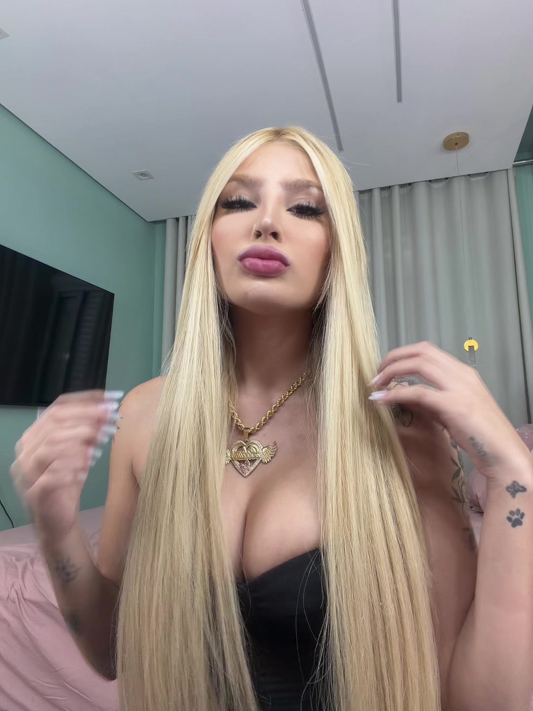 @Bolzani