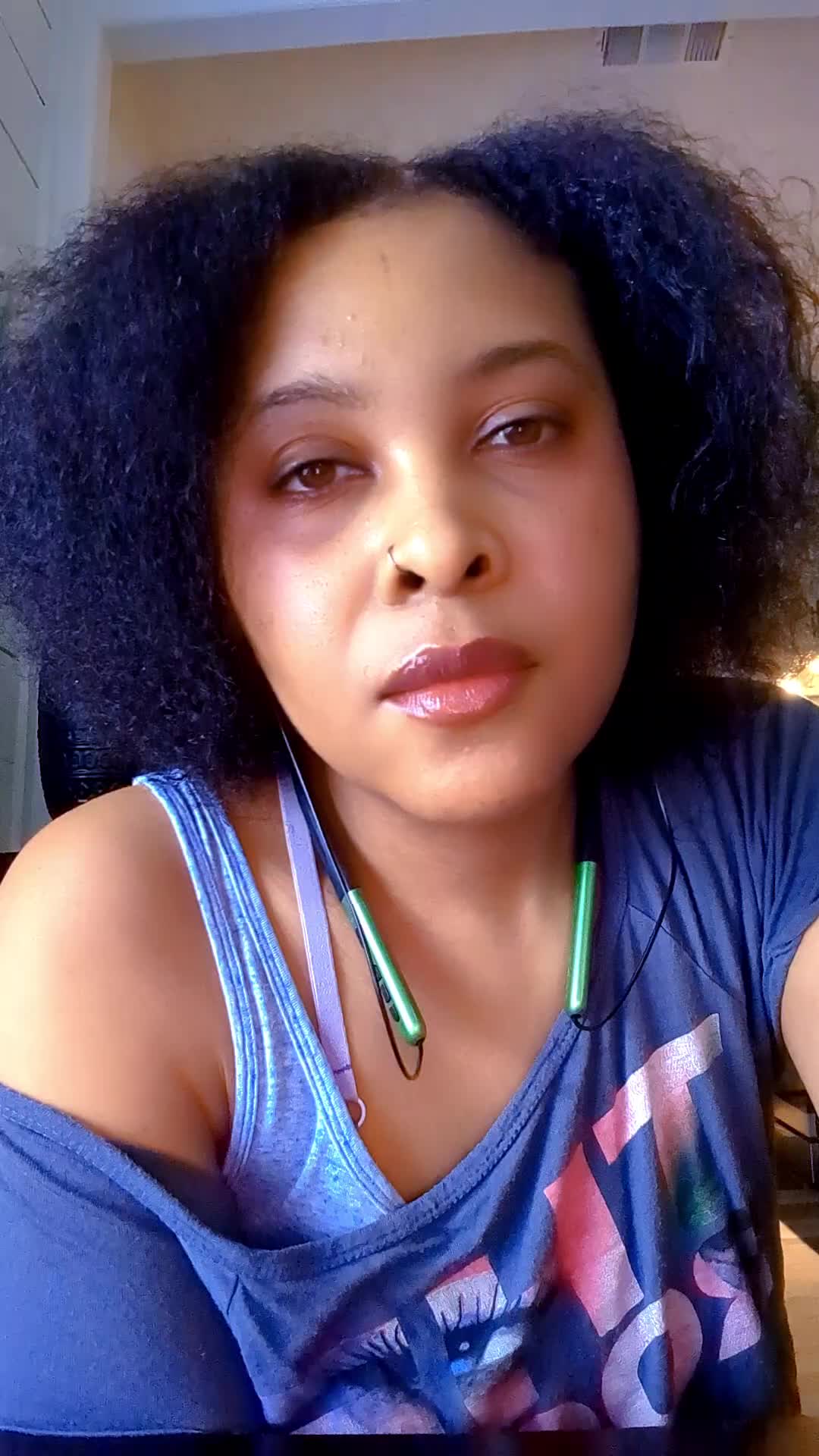@Nikkiblu82