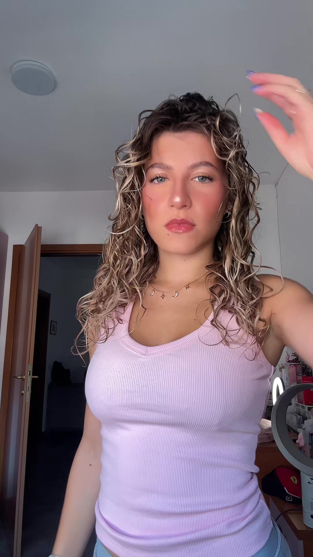 @chiara⧗ ⎊