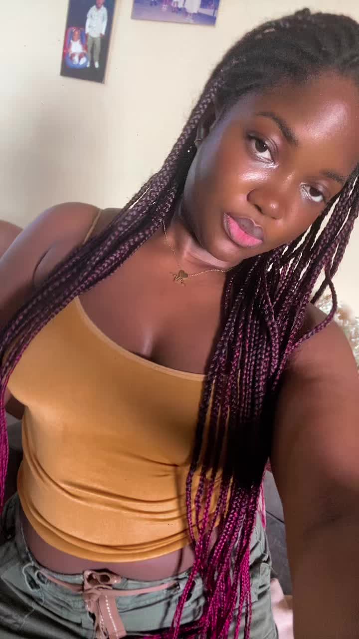 @Astride mp💜🧸🇨🇲