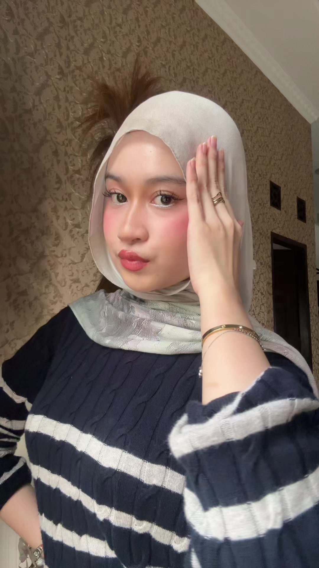 @sakin˚ ༘