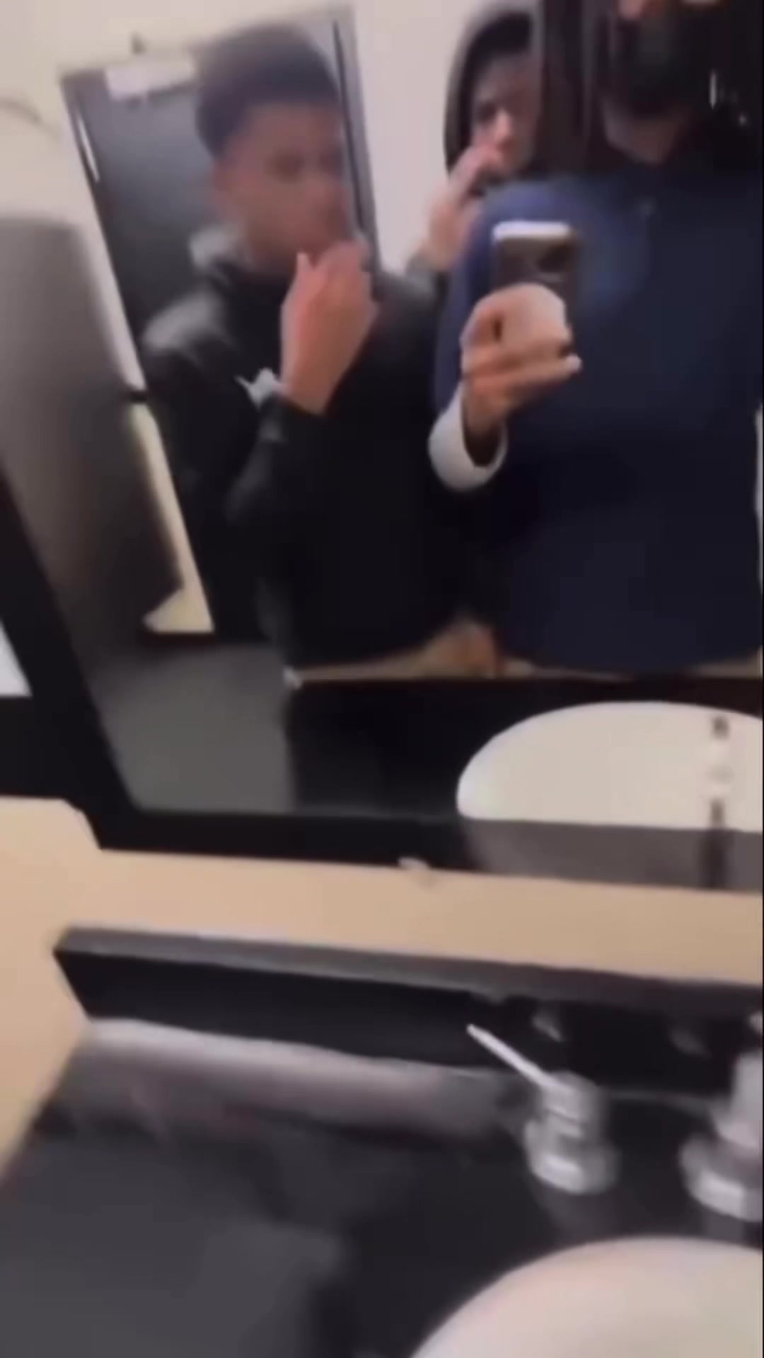 @1kdeee