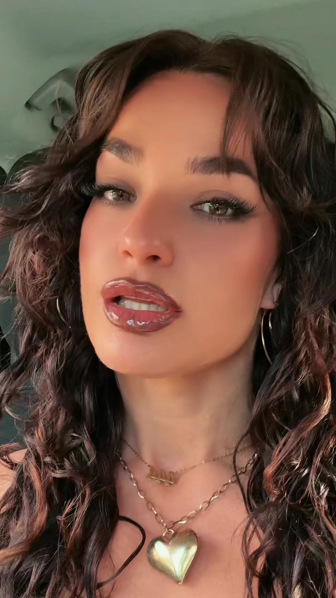 @ariellyndsey