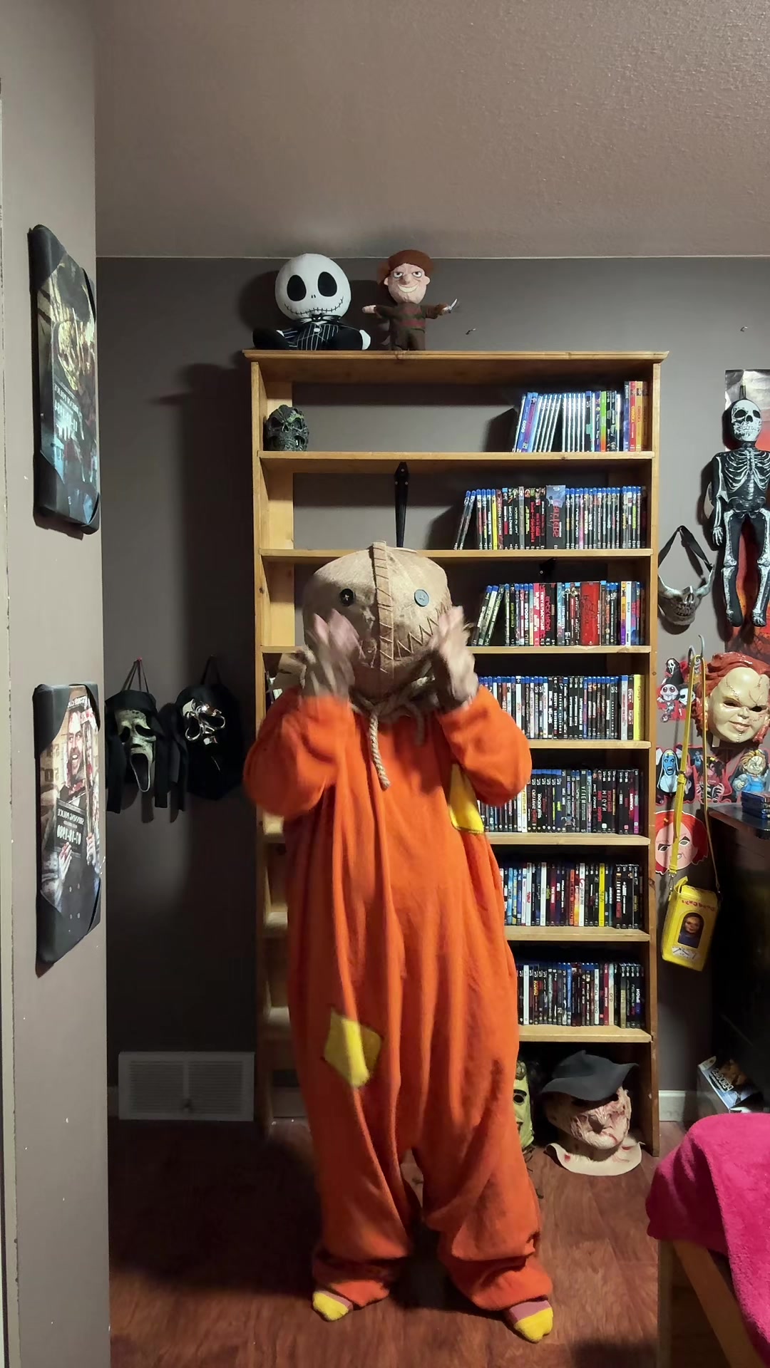 @HorrorLover