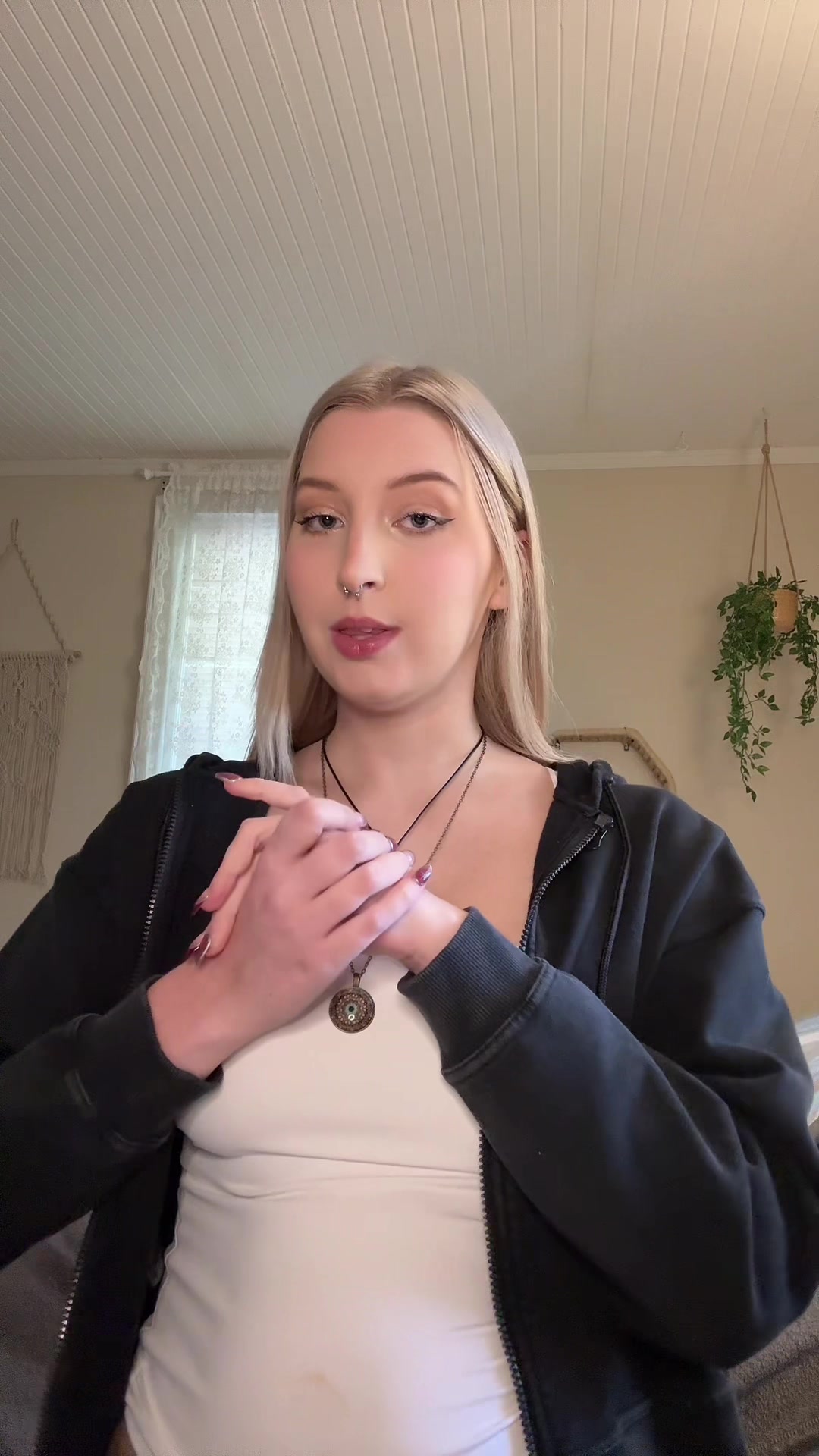 @sophie_hagy