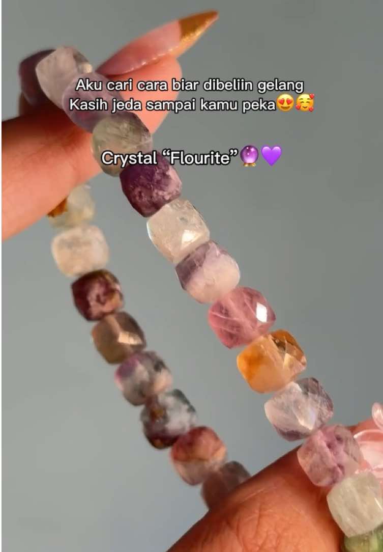 @Zupazupazuu Crystal Jewelery